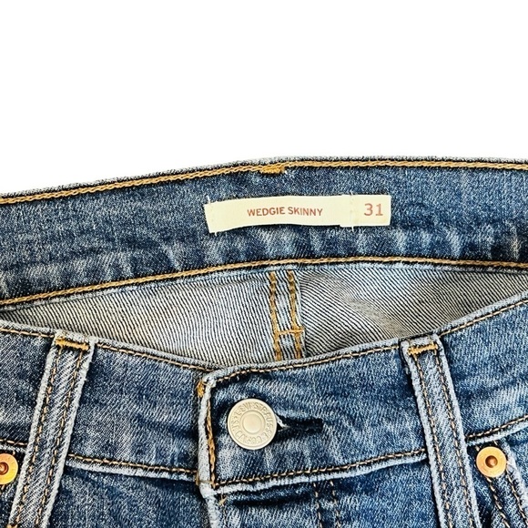 Levi Wedgie Fit Skinny Womens Raw Hem Button Fly Jeans. Blue Size 31. #797 - Picture 5 of 9
